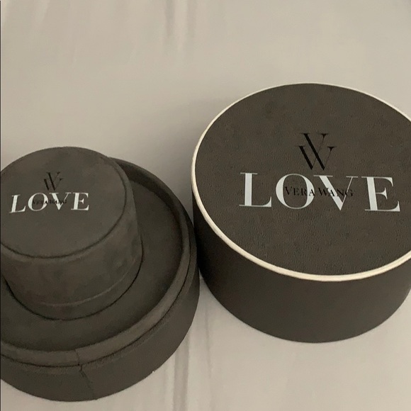 Vera Wang love collection 1.7 CT TW 14k gold. - Picture 2 of 6